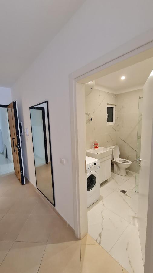 Sea And City View Apartment Sarande Exterior photo